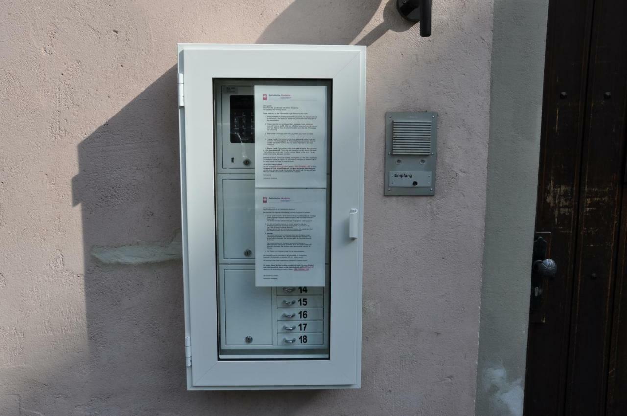 Gaestehaus Der Katholischen Akademie * Regensburg
